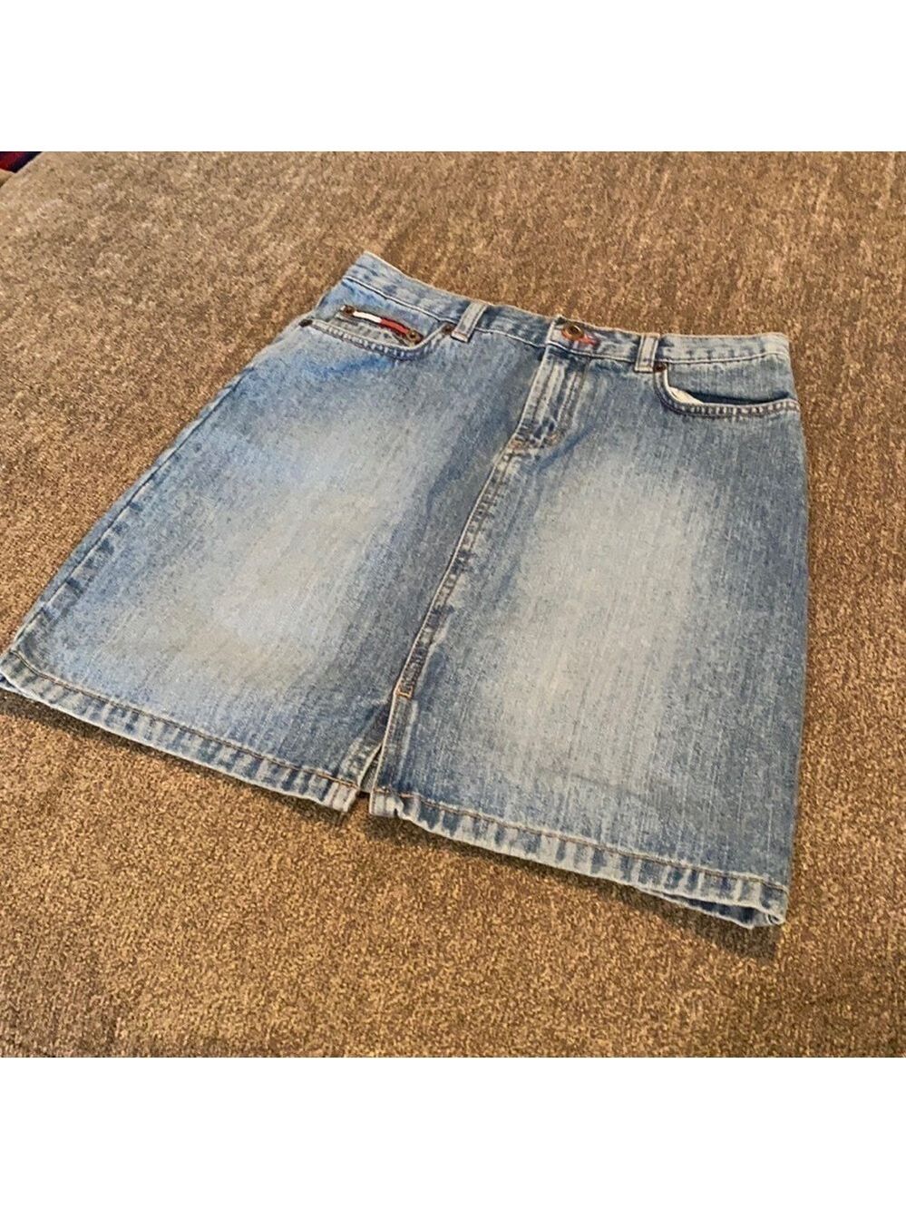 Tommy Hilfiger Jean skirt; size 14